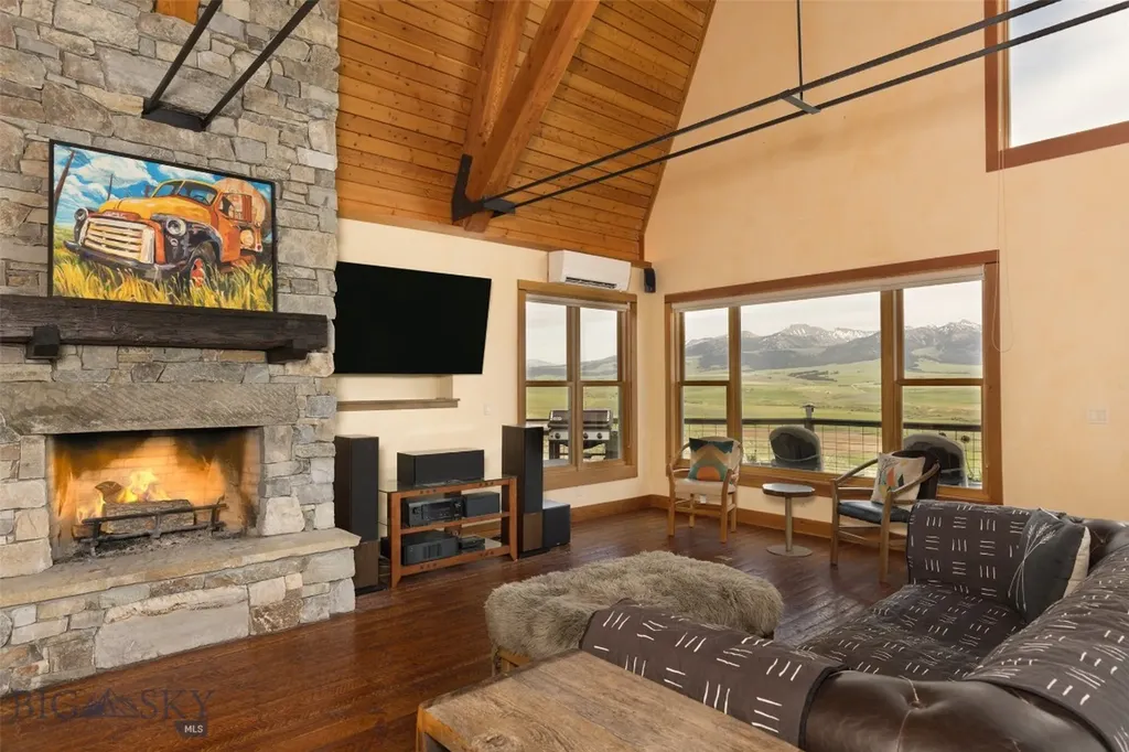 22 Porcupine Wilsall MT 59086