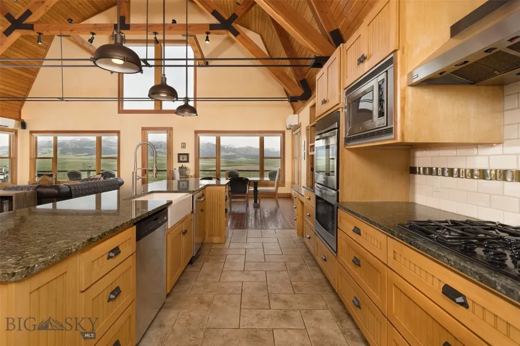 22 Porcupine Wilsall MT 59086