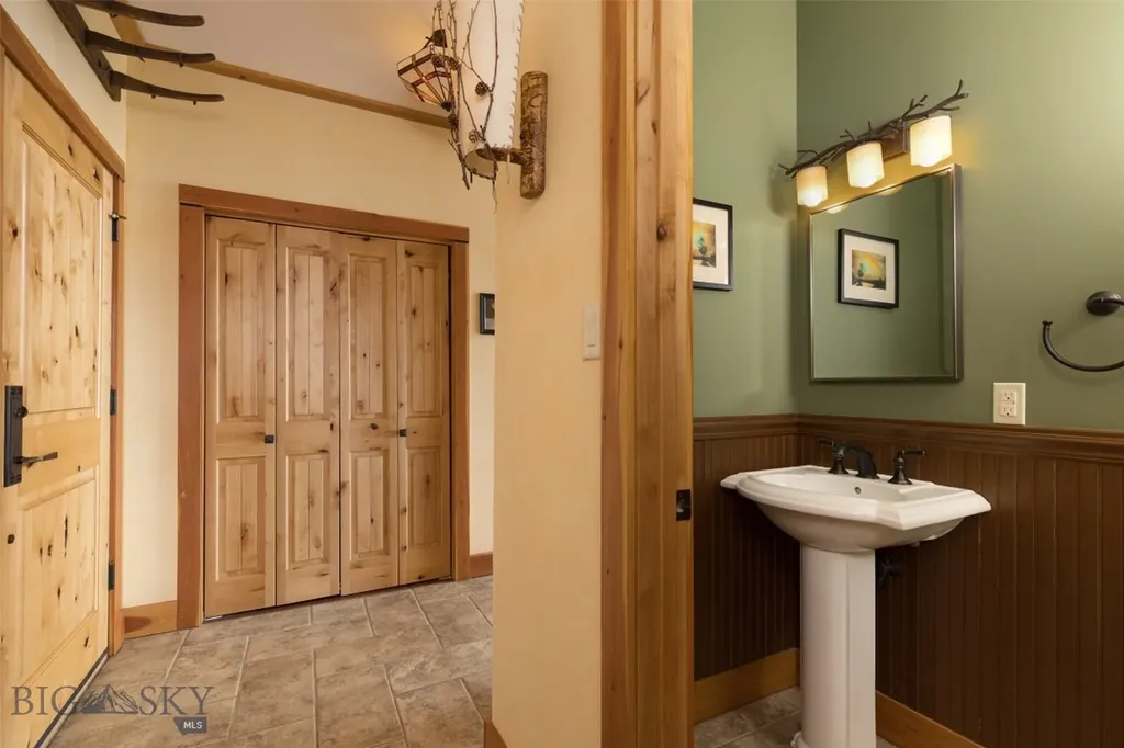22 Porcupine Wilsall MT 59086