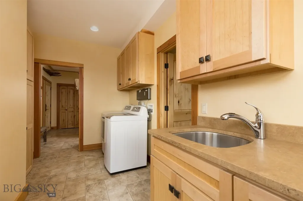 22 Porcupine Wilsall MT 59086