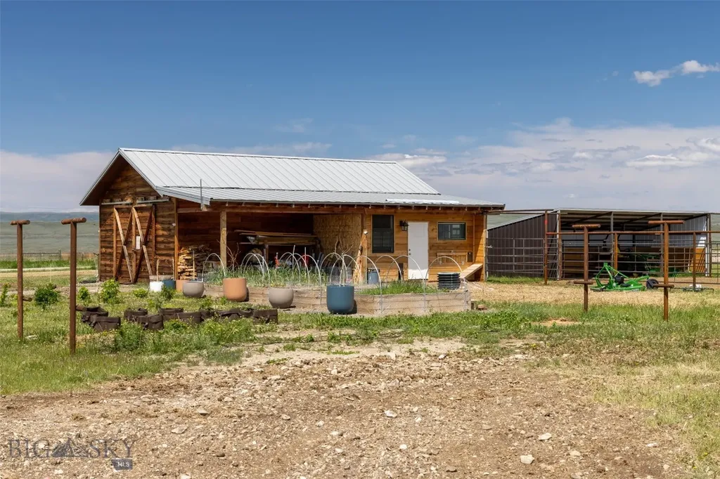 22 Porcupine Wilsall MT 59086