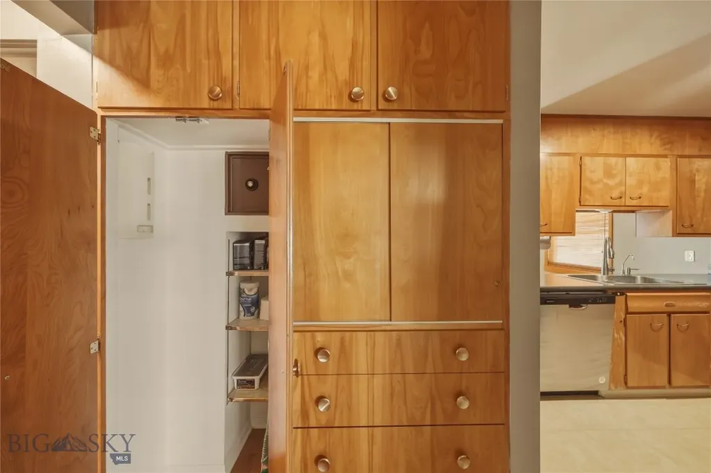 505 E 3rd Avenue E Three Forks MT 59752