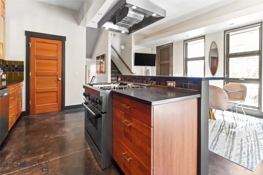 301 N Black Avenue Bozeman MT 59715