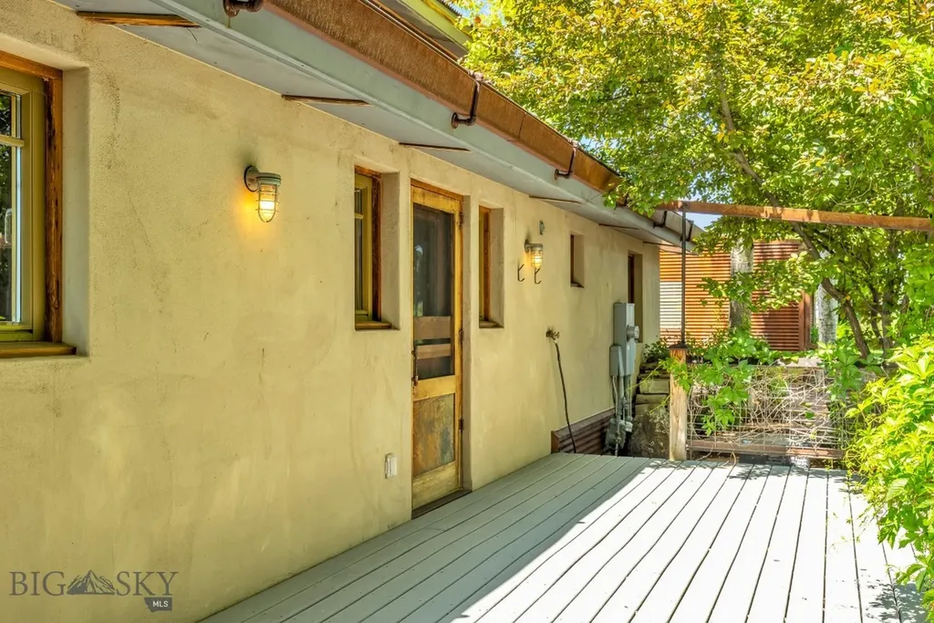 2449 Turkey Red Lane Bozeman MT 59715