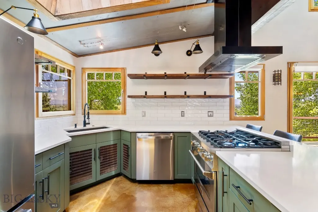 2449 Turkey Red Lane Bozeman MT 59715