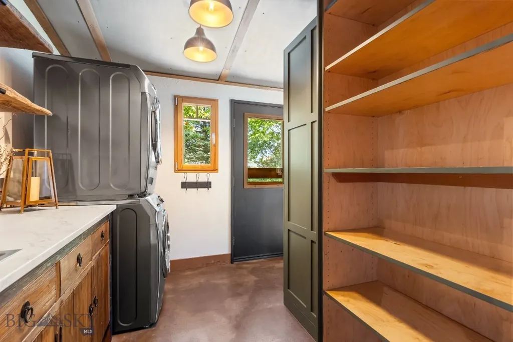 2449 Turkey Red Lane Bozeman MT 59715