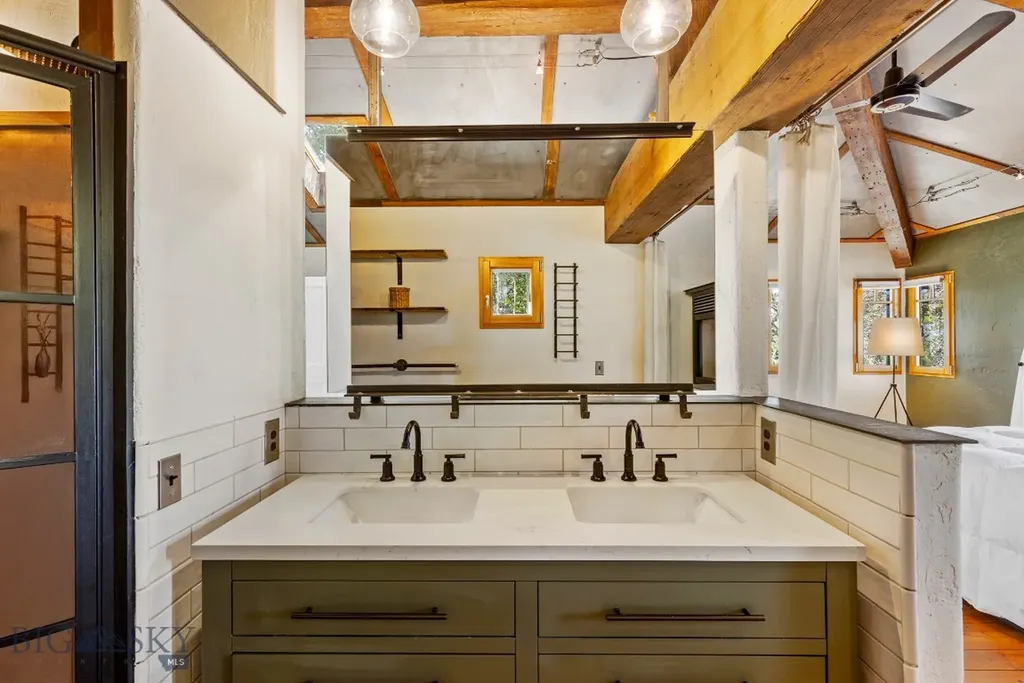 2449 Turkey Red Lane Bozeman MT 59715