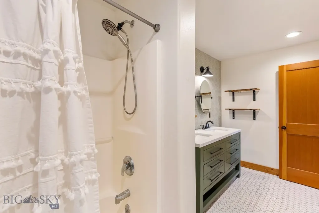 2449 Turkey Red Lane Bozeman MT 59715