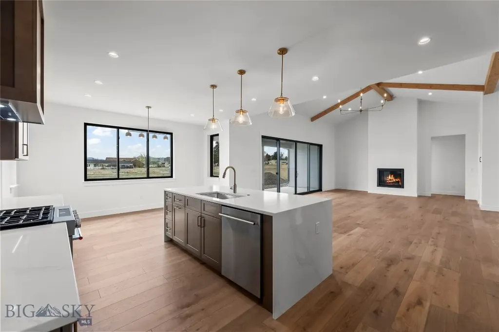 374 Cushing Lane Manhattan MT 59714