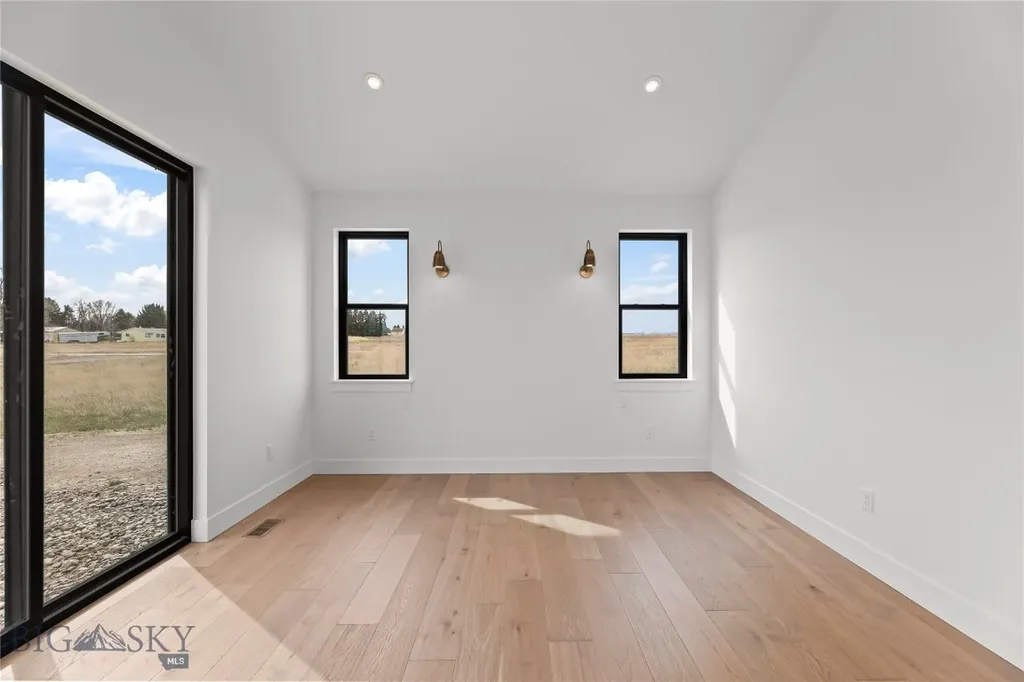 374 Cushing Lane Manhattan MT 59714