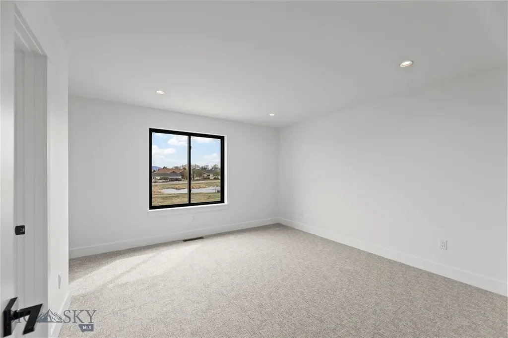 374 Cushing Lane Manhattan MT 59714