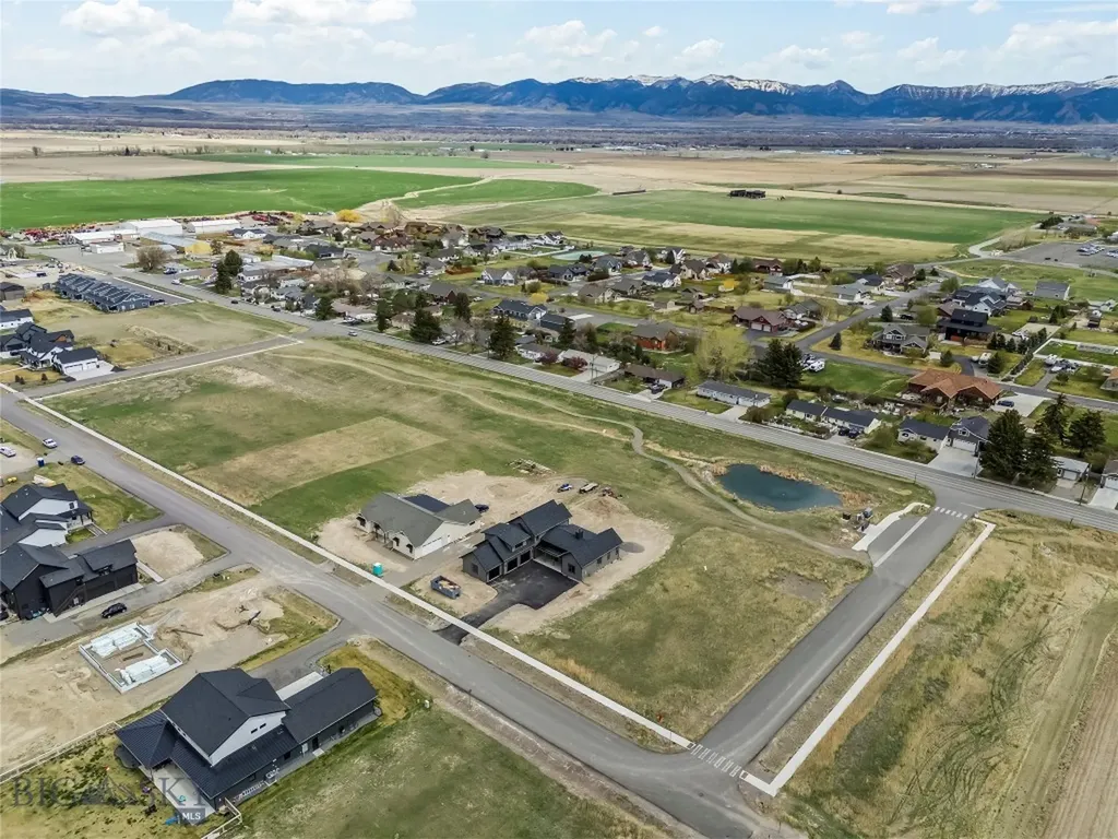 374 Cushing Lane Manhattan MT 59714