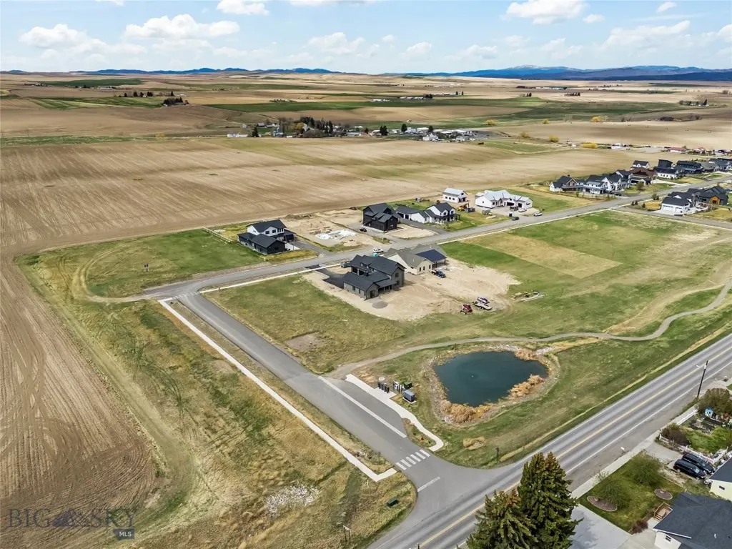 374 Cushing Lane Manhattan MT 59714