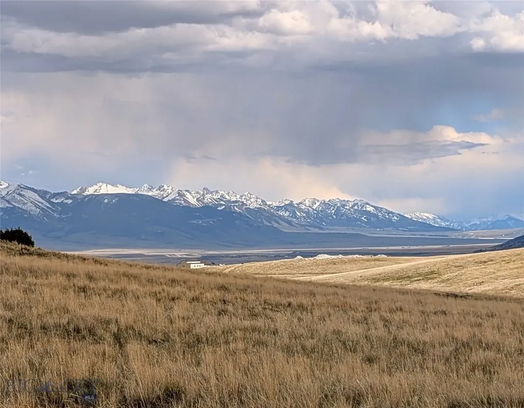 193A Hilltop Trail Ennis MT 59729
