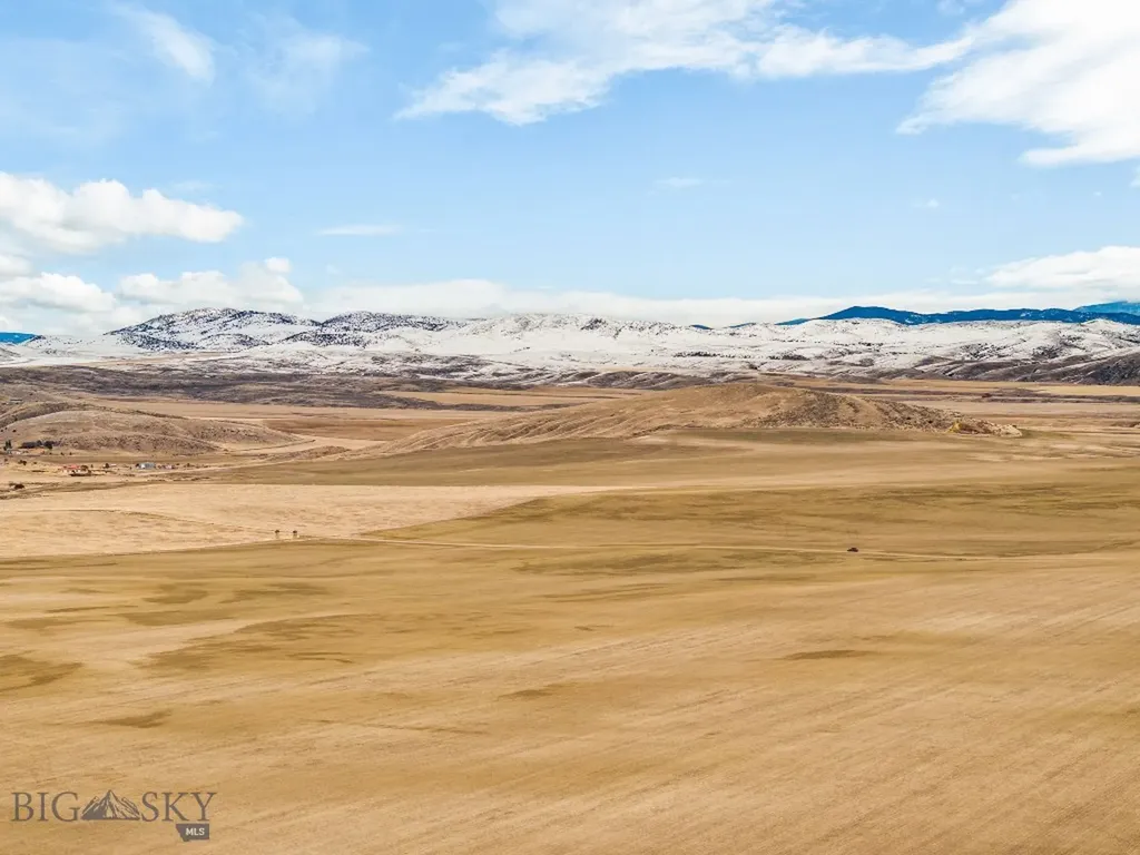 4 Saddle View Circle Three Forks MT 59752