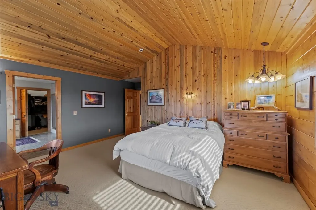 101 Deerfoot Trail Ennis MT 59729