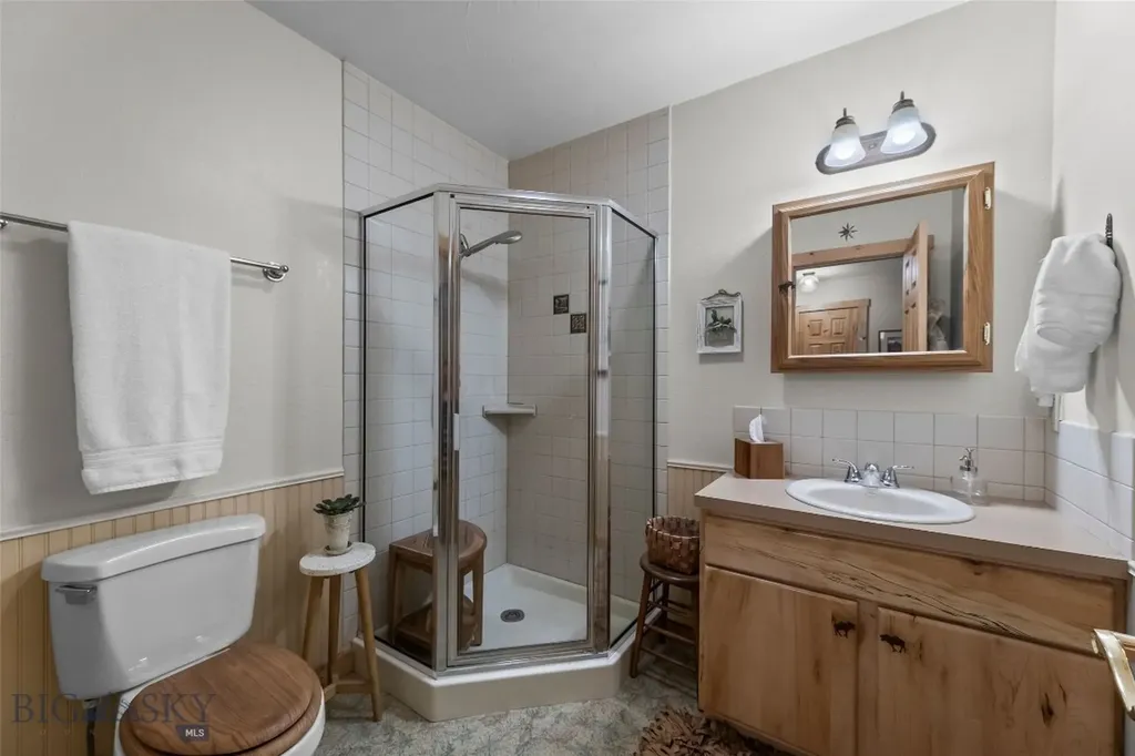 101 Deerfoot Trail Ennis MT 59729