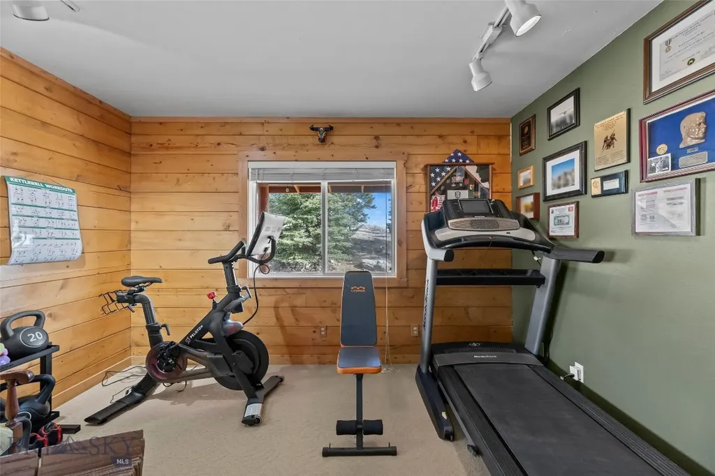 101 Deerfoot Trail Ennis MT 59729