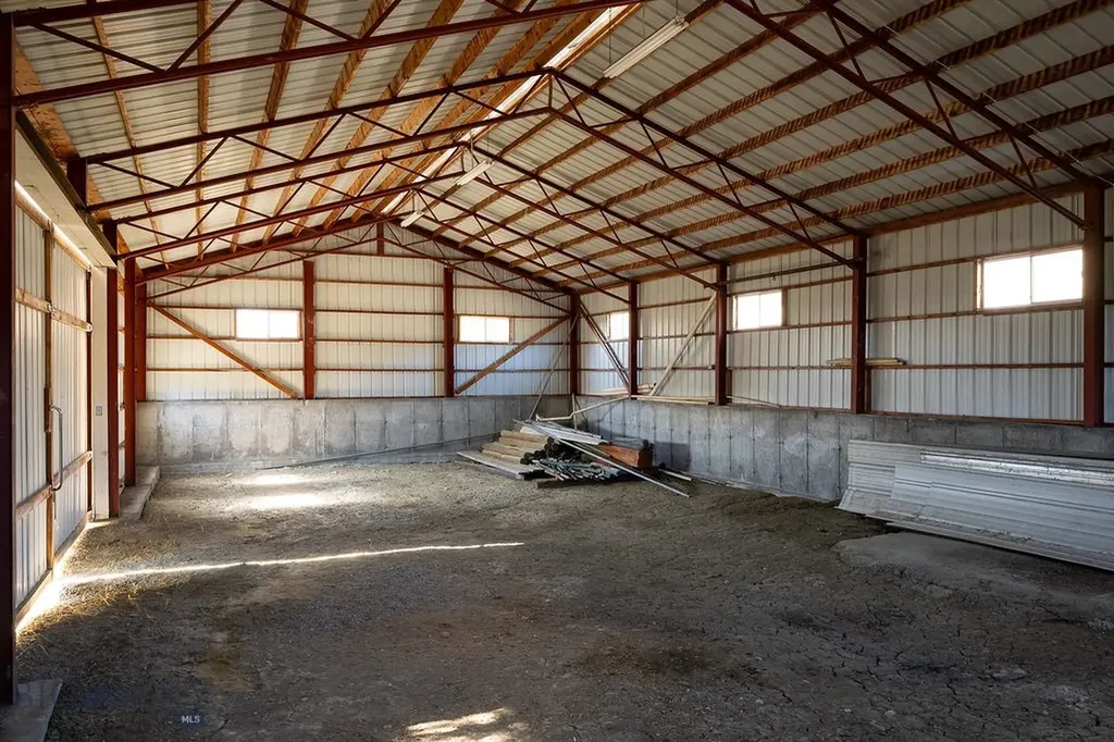 255 Smith Creek Road Forsyth MT 59327