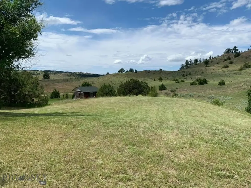255 Smith Creek Road Forsyth MT 59327