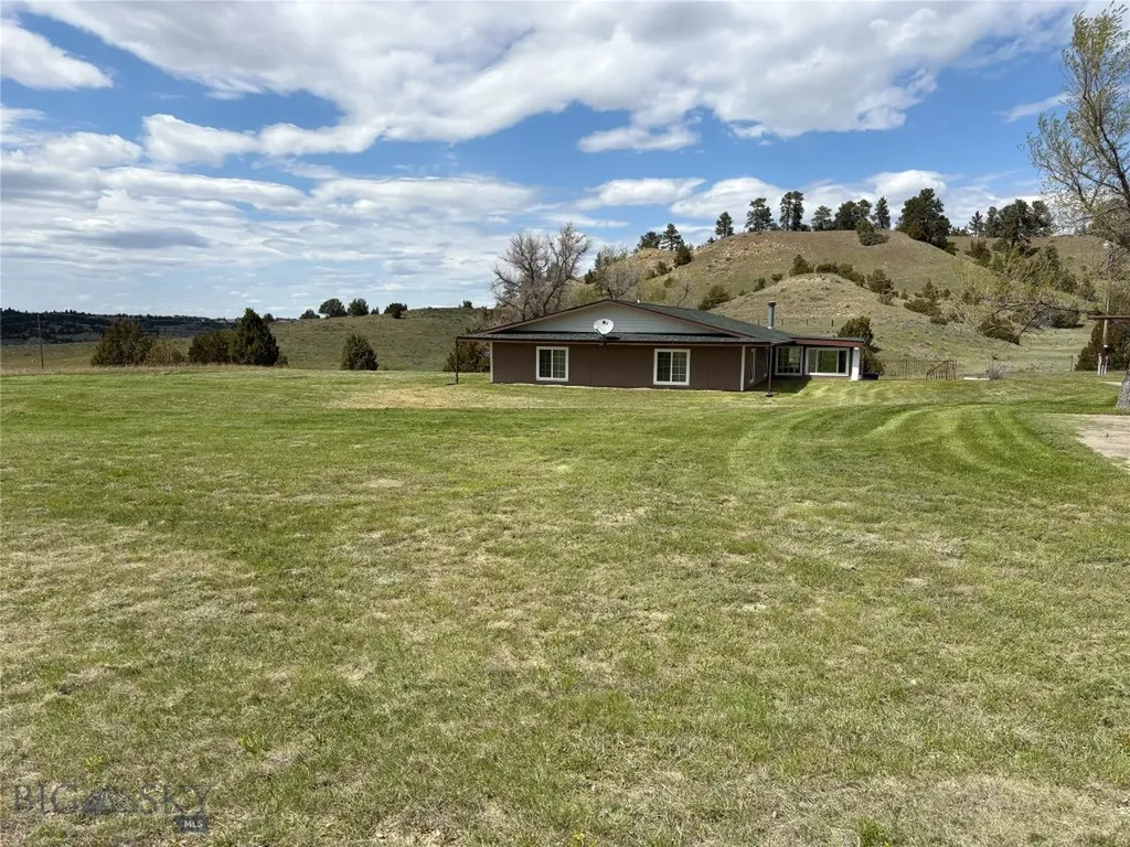 255 Smith Creek Road Forsyth MT 59327
