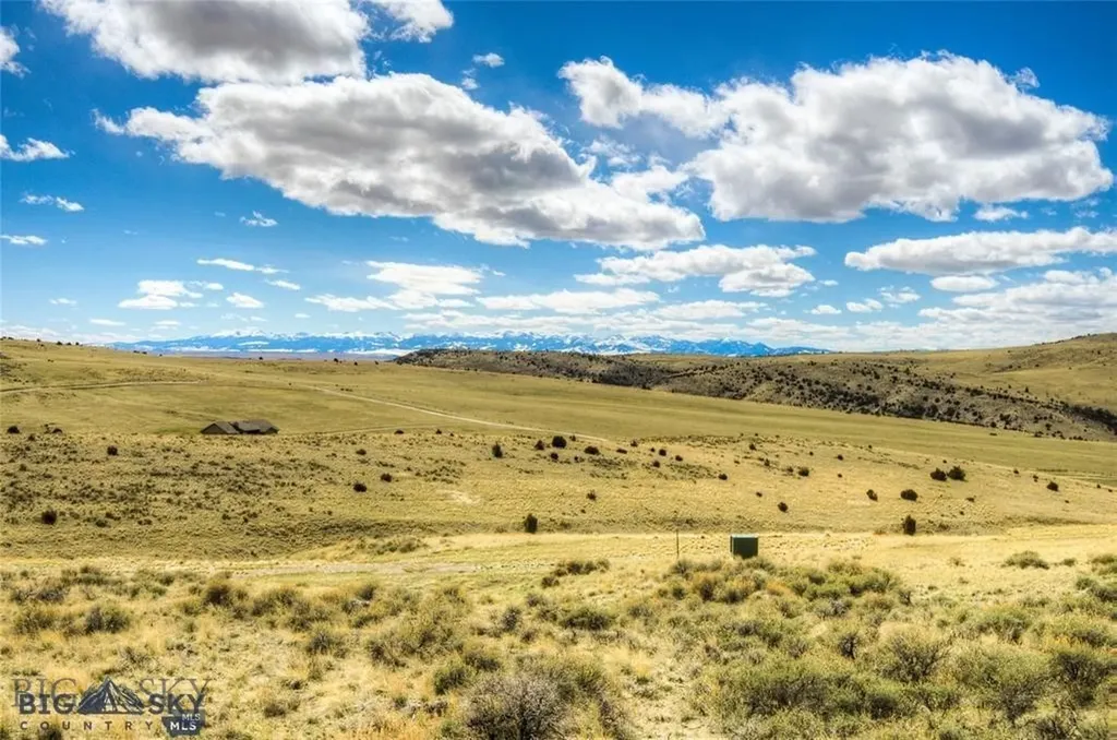 157 Yarrow Lane Manhattan MT 59741