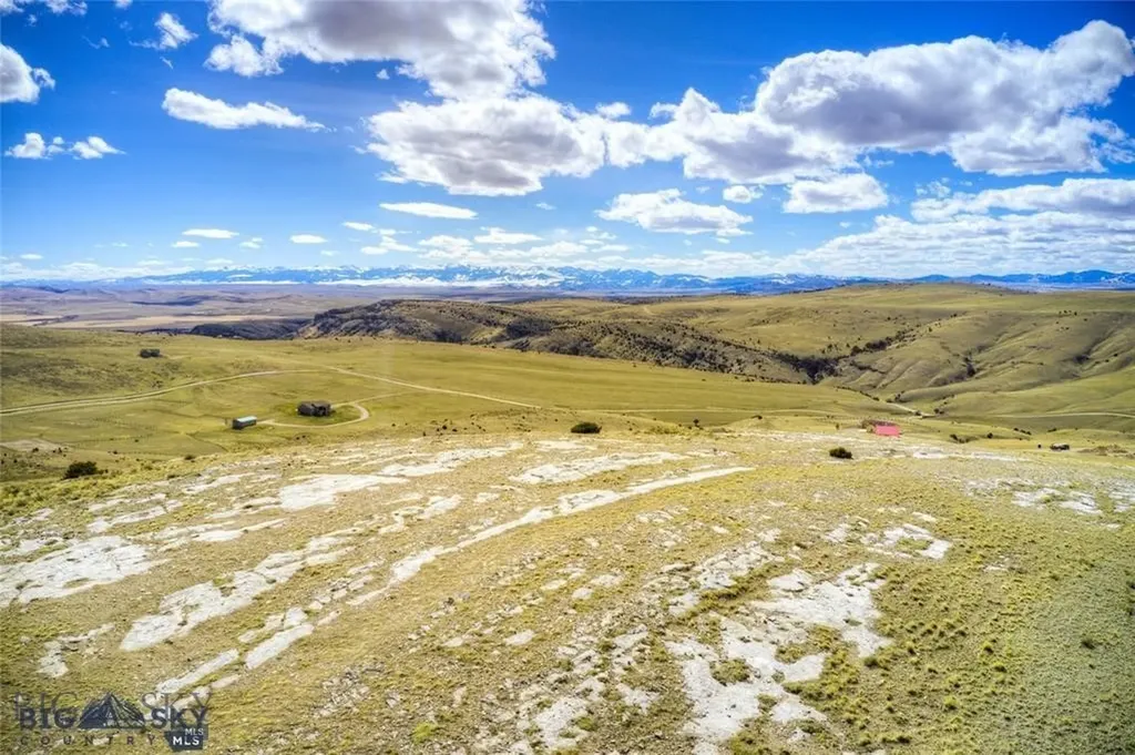 157 Yarrow Lane Manhattan MT 59741