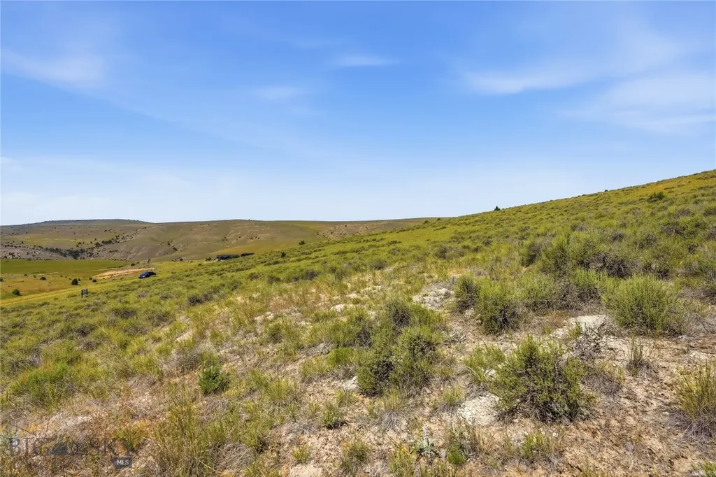 157 Yarrow Lane Manhattan MT 59741