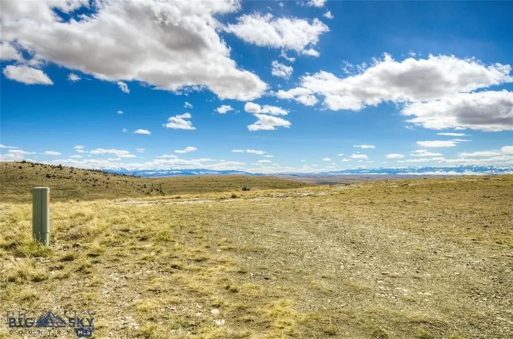 157 Yarrow Lane Manhattan MT 59741