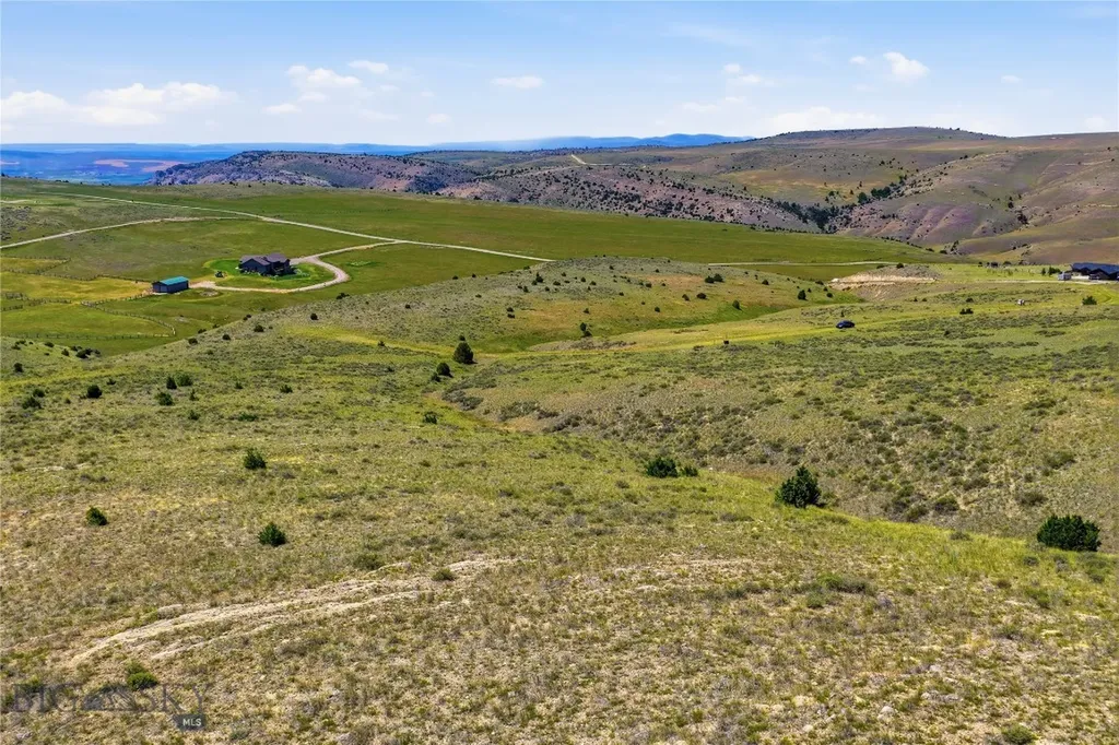 157 Yarrow Lane Manhattan MT 59741
