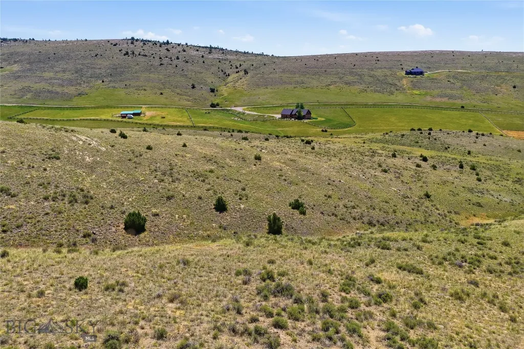 157 Yarrow Lane Manhattan MT 59741