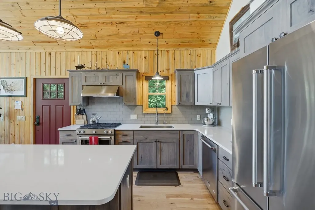 5 East Slope Road Mammoth MT 59721