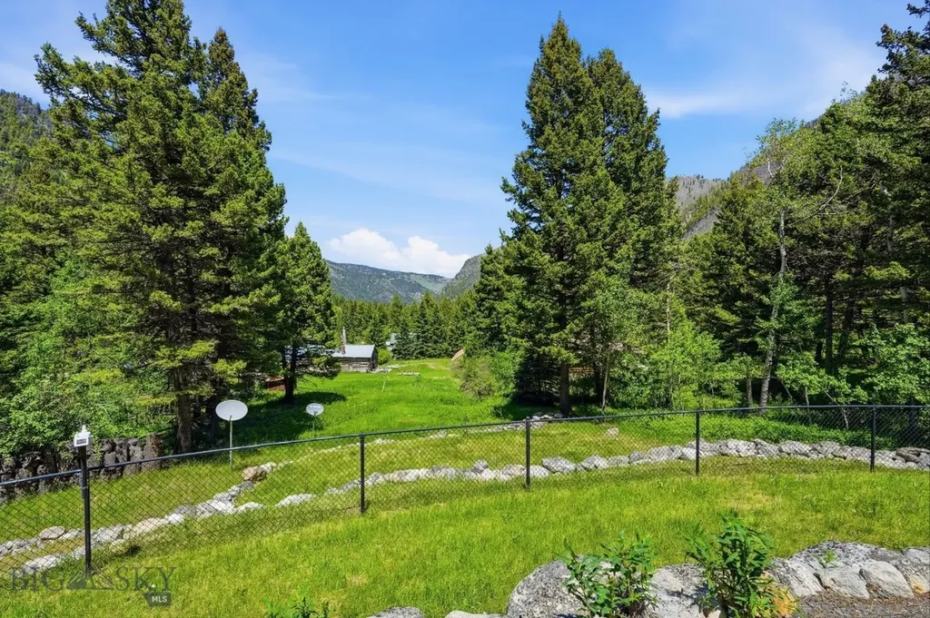 5 East Slope Road Mammoth MT 59721