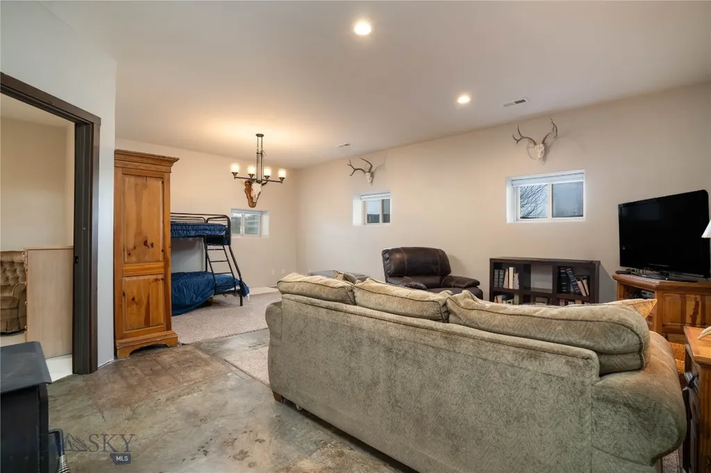 161 Price Road Three Forks MT 59752