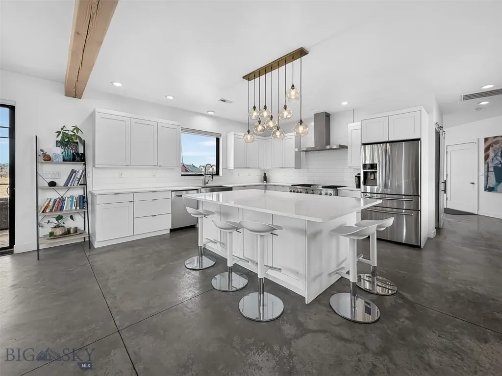 325 Higain Bozeman MT 59718