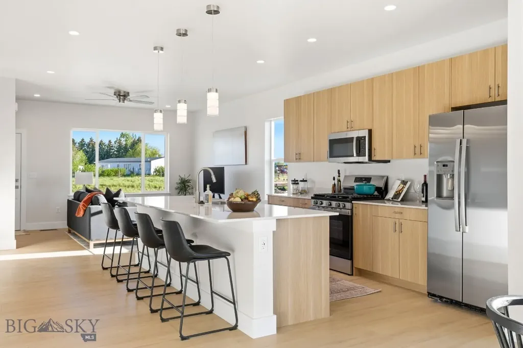 805 Spaniel Lane Belgrade MT 59714
