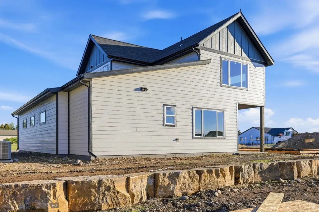 805 Spaniel Lane Belgrade MT 59714
