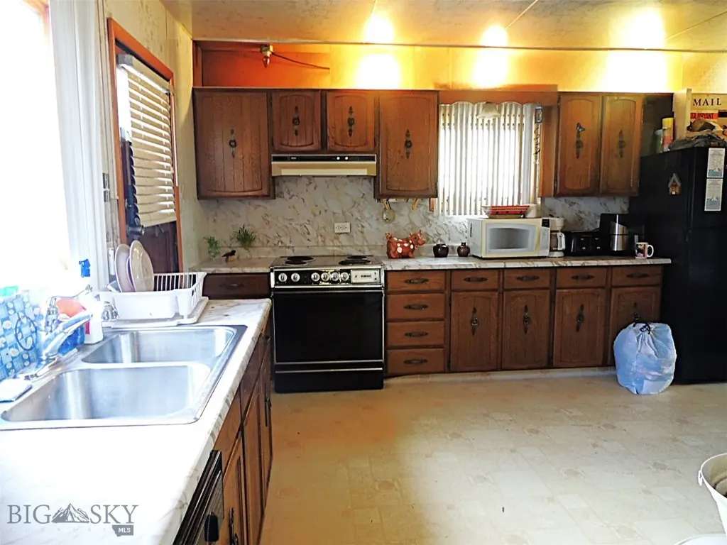 2211 Walnut Street Butte MT 59701