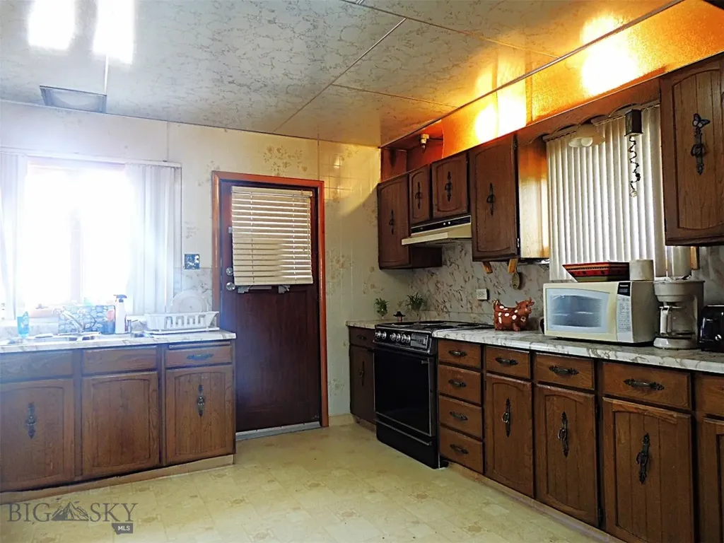 2211 Walnut Street Butte MT 59701