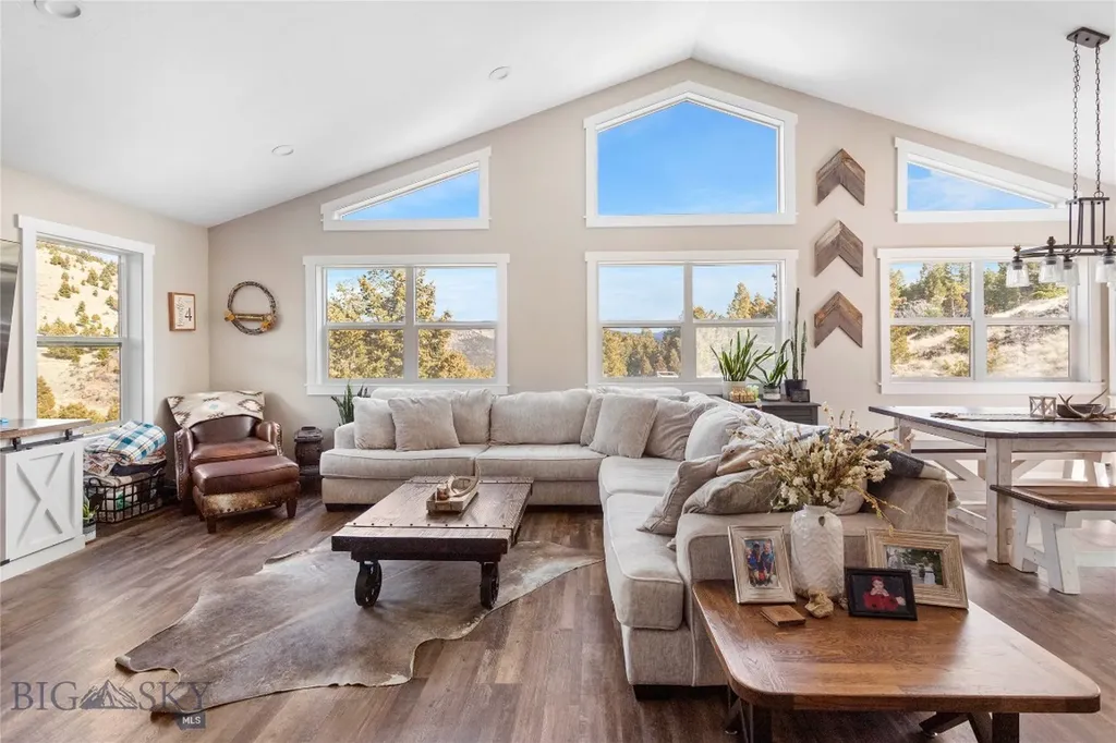 960 Tenderfoot Trail Ramsay MT 59748