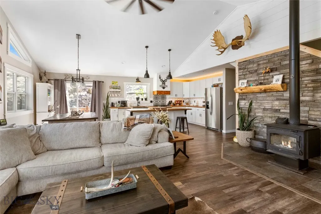 960 Tenderfoot Trail Ramsay MT 59748