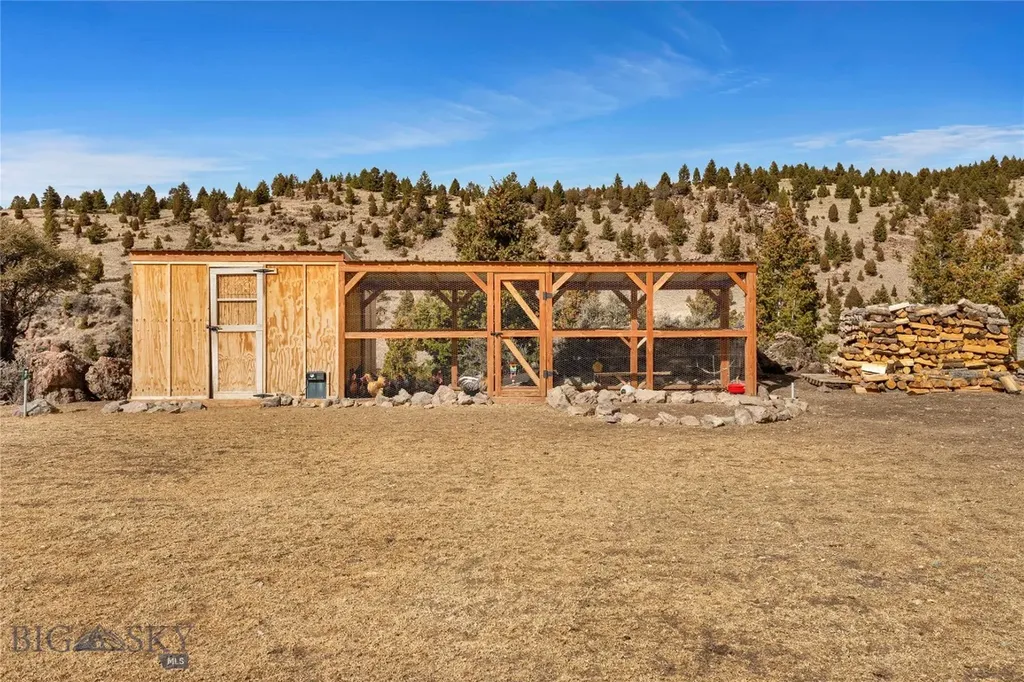 960 Tenderfoot Trail Ramsay MT 59748