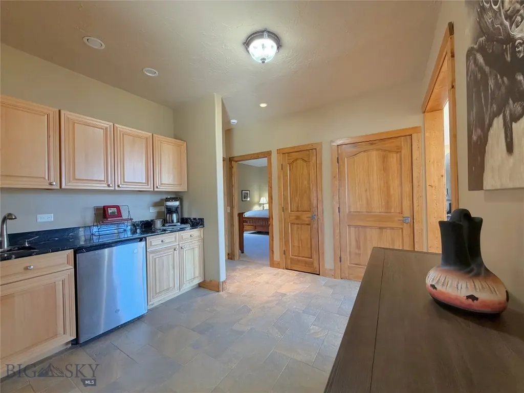 36 Dutchman Trail Cameron MT 59720