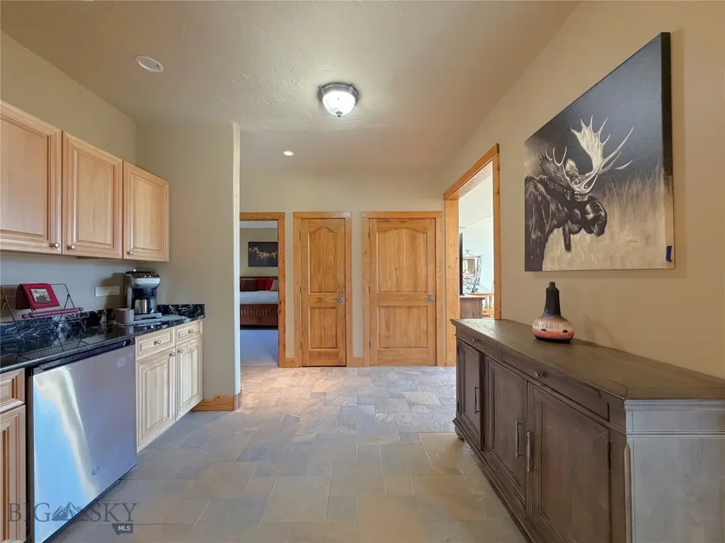 36 Dutchman Trail Cameron MT 59720