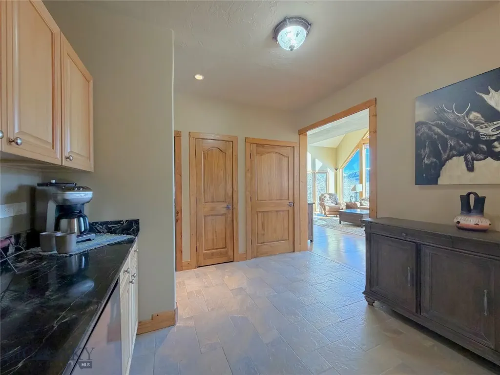 36 Dutchman Trail Cameron MT 59720