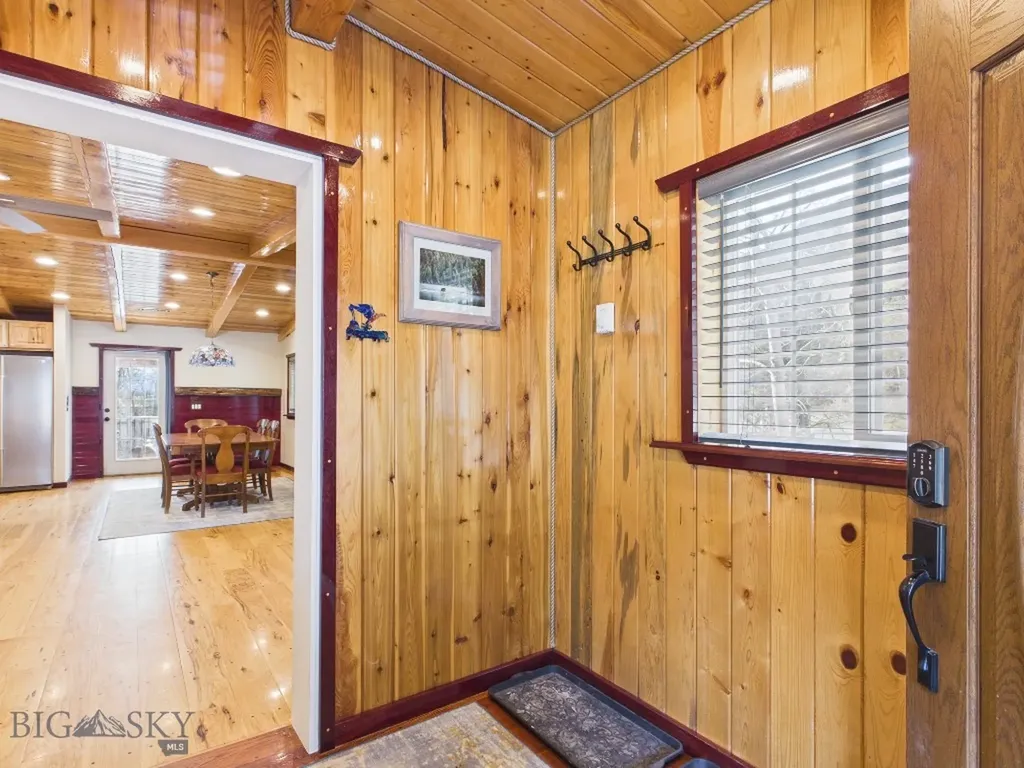4964 Us Highway 89 S Livingston MT 59047