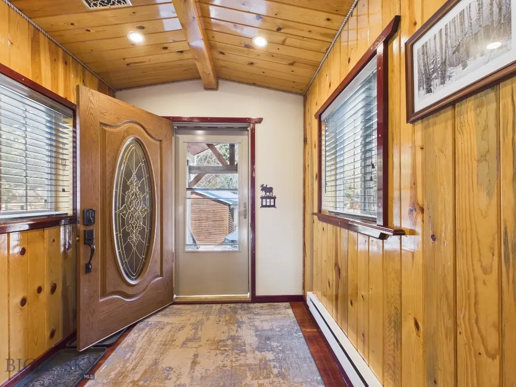 4964 Us Highway 89 S Livingston MT 59047