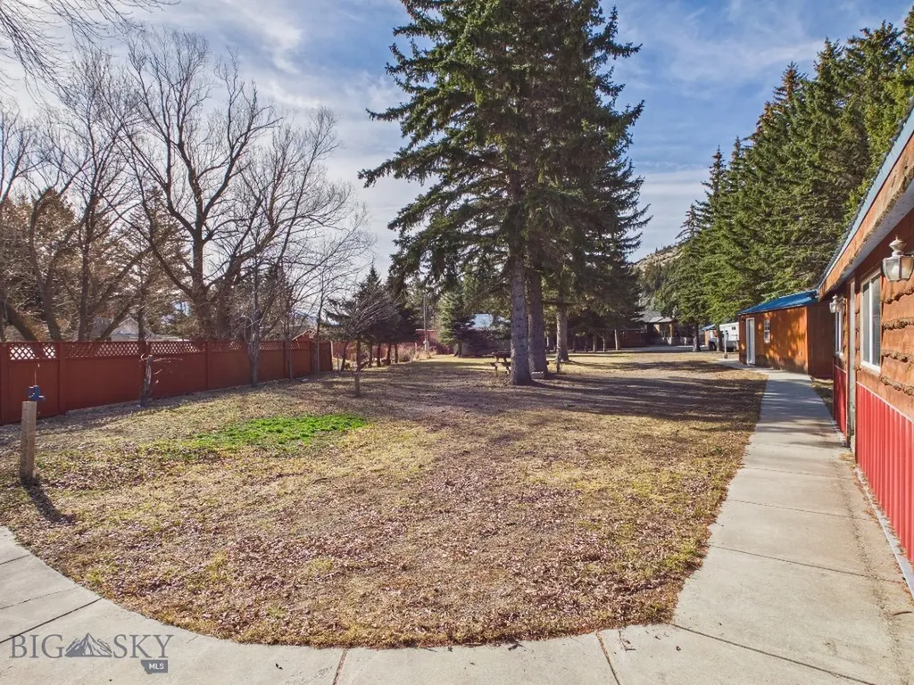 4964 Us Highway 89 S Livingston MT 59047
