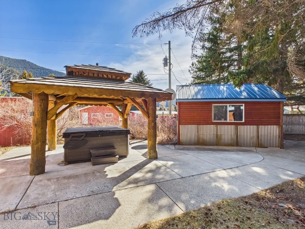 4964 Us Highway 89 S Livingston MT 59047