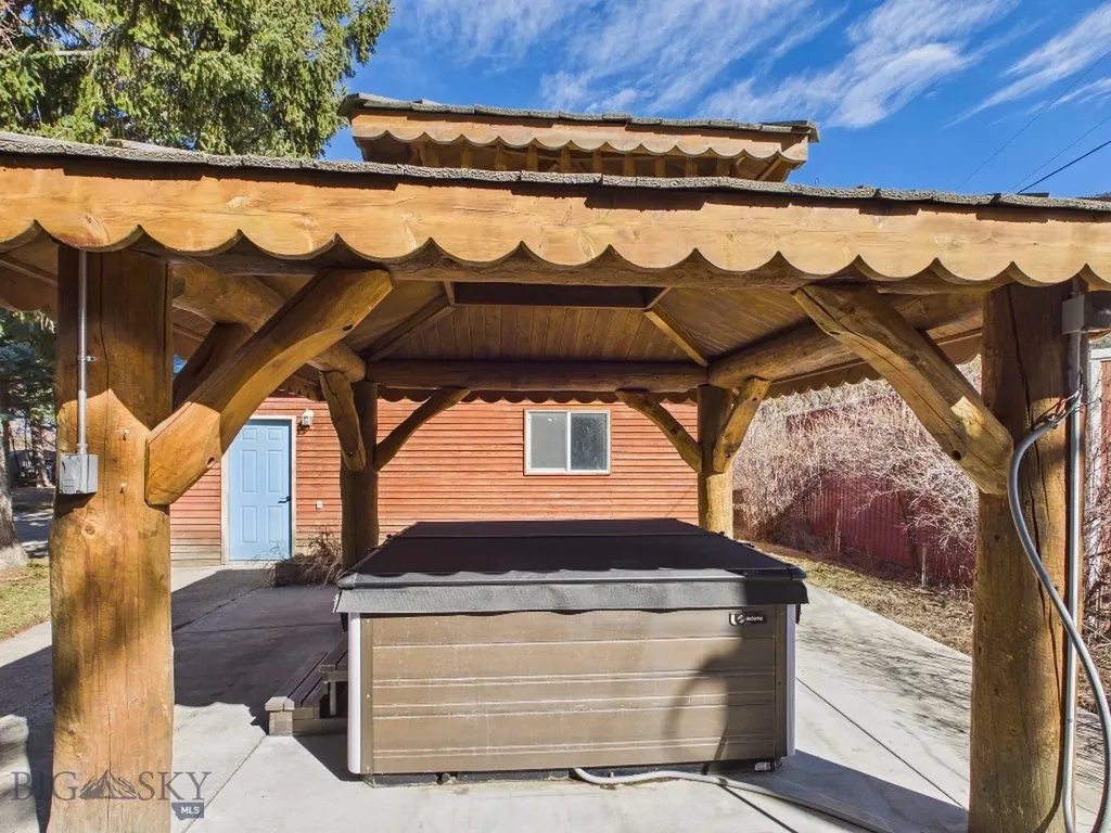 4964 Us Highway 89 S Livingston MT 59047